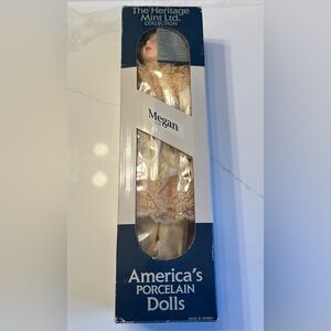 Heritage Mint Ltd Collection America's Porcelain Dolls Megan D-33 Vintage 1989